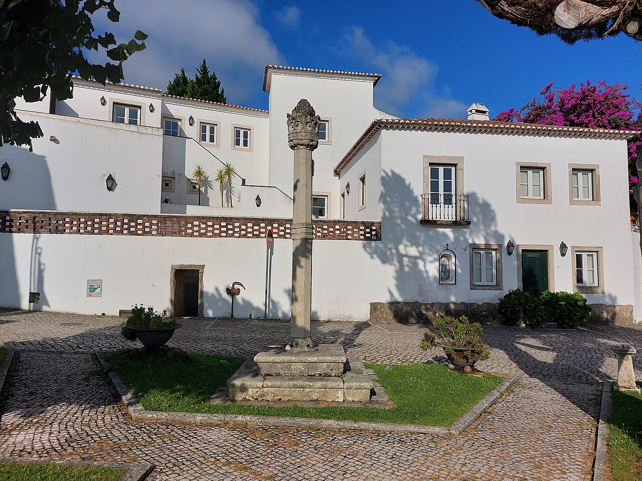 Capela e Hospital da Santa Casa da Misericórdia de Ourém — Nossa Senhora das Misericórdias