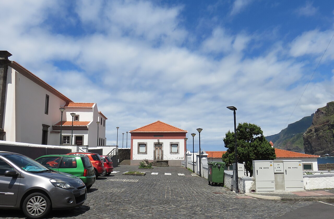 Casa dos Romeiros — Freguesia de Ponta Delgada