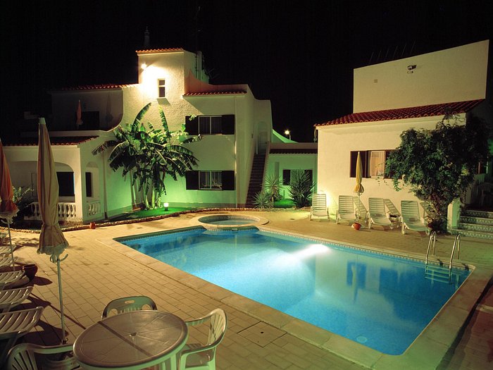 Dona Ana Garden — Faro