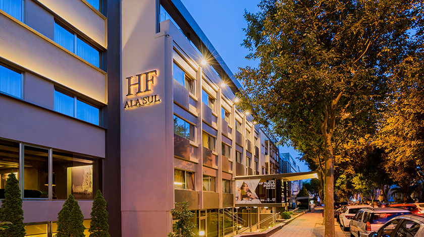 HF Tuela Porto — Porto