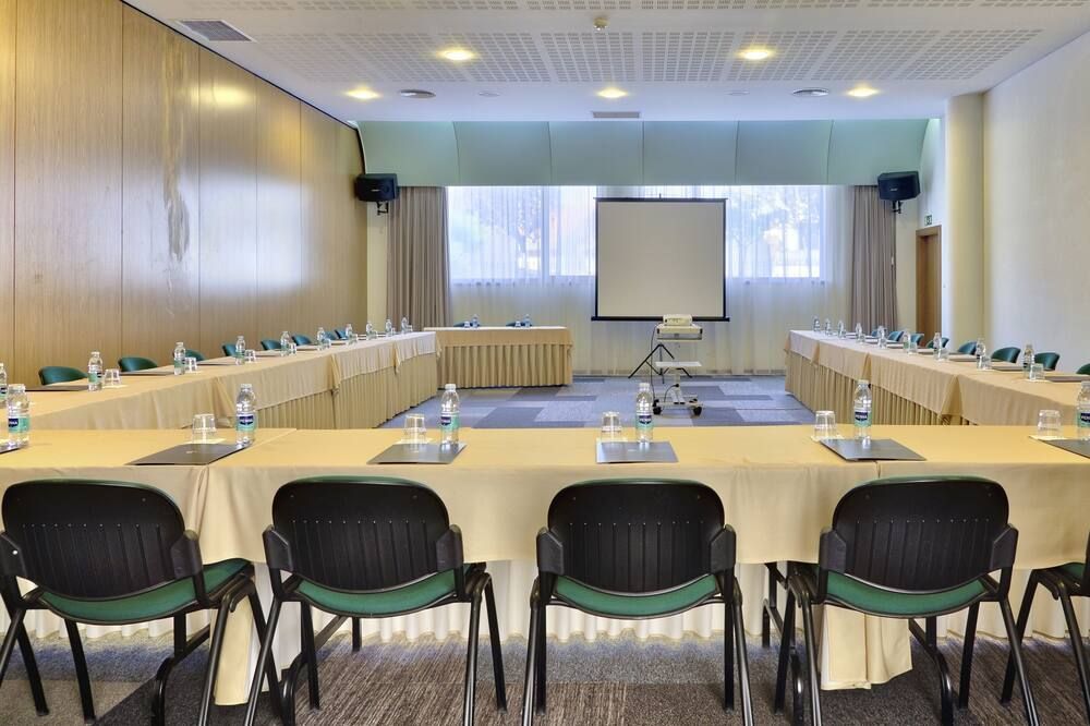 Hotel Cinquentenário & Conference Center — Leiria