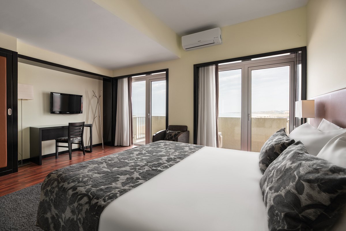 Hotel Praiagolfe — Porto