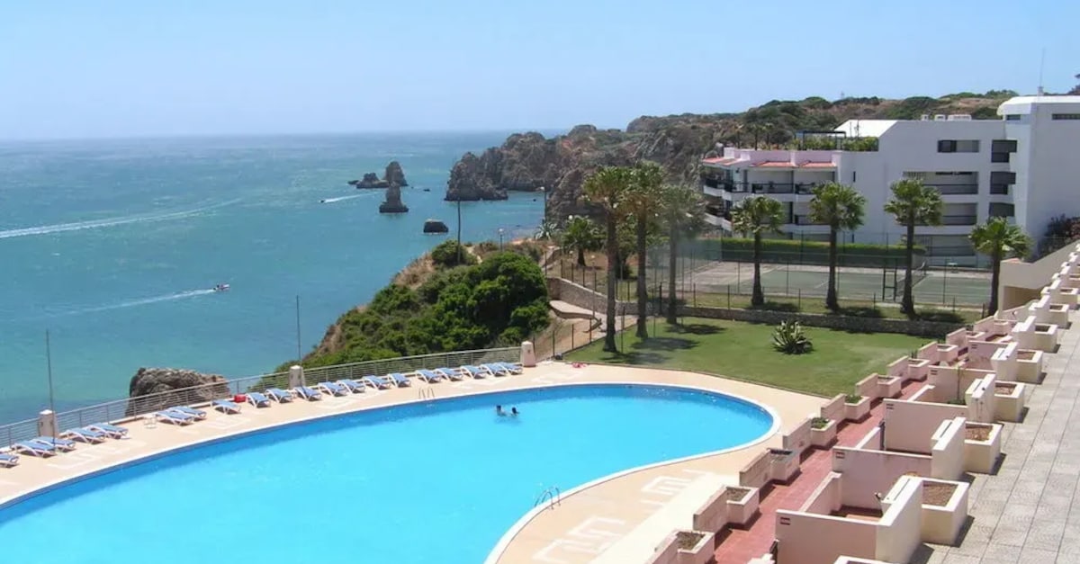 Iberlagos Apartments — Faro