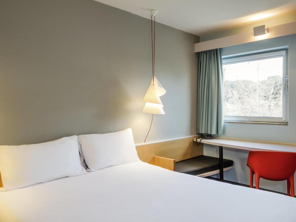 Ibis Porto São João — Porto