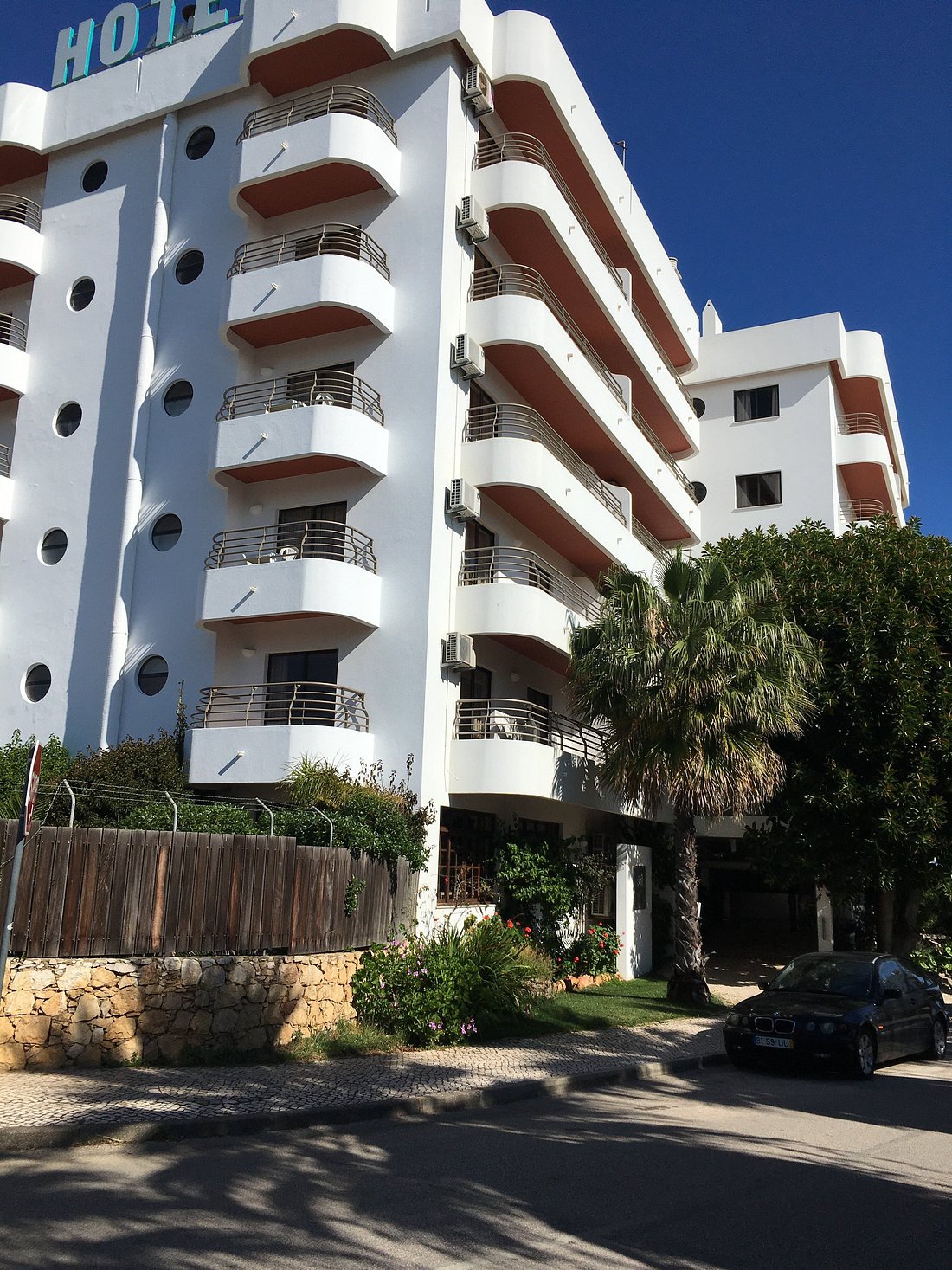 Mirachoro Praia da Rocha — Faro