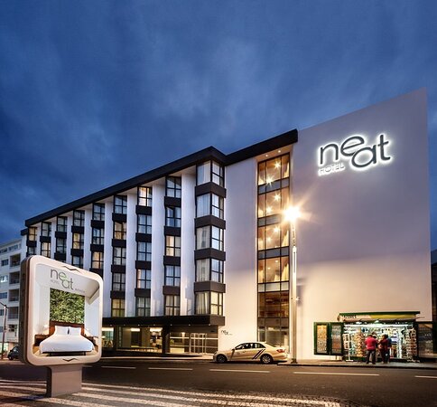 Neat Hotel Avenida — Açores