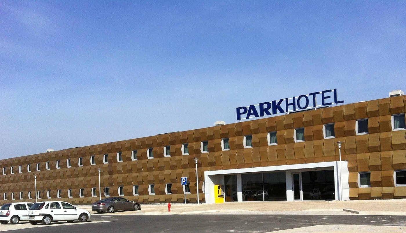 Park Hotel Porto Aeroporto — Porto