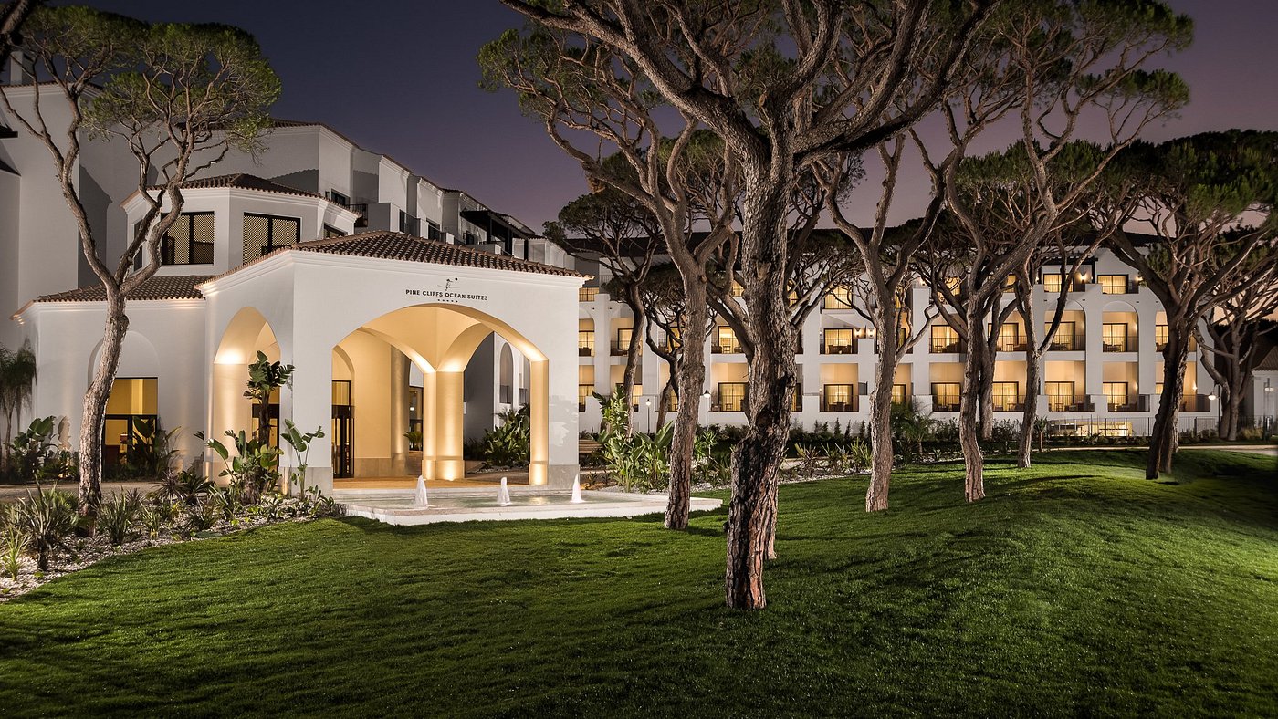 Pine Cliffs Ocean Suites, a Luxury Collection Resort & Spa — Faro
