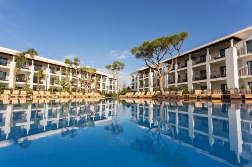 Pine Cliffs Residence, a Luxury Collection Resort, Algarve — Faro