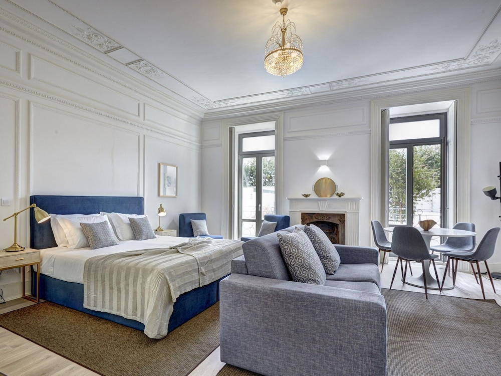 Porto Downtown Lovers Suites Bombarda 451 — Porto