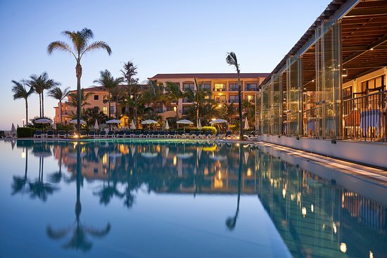 THE Residence — Madeira