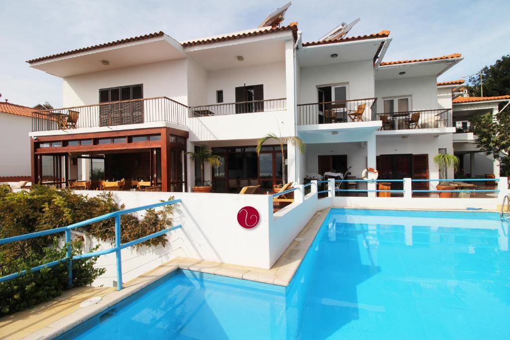 Vila Lusitnia — Madeira